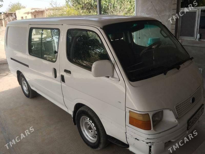Toyota Hiace 2002 - 120 000 TMT - Байрамали - img 3