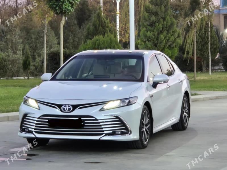 Toyota Camry 2023 - 643 500 TMT - Ашхабад - img 3