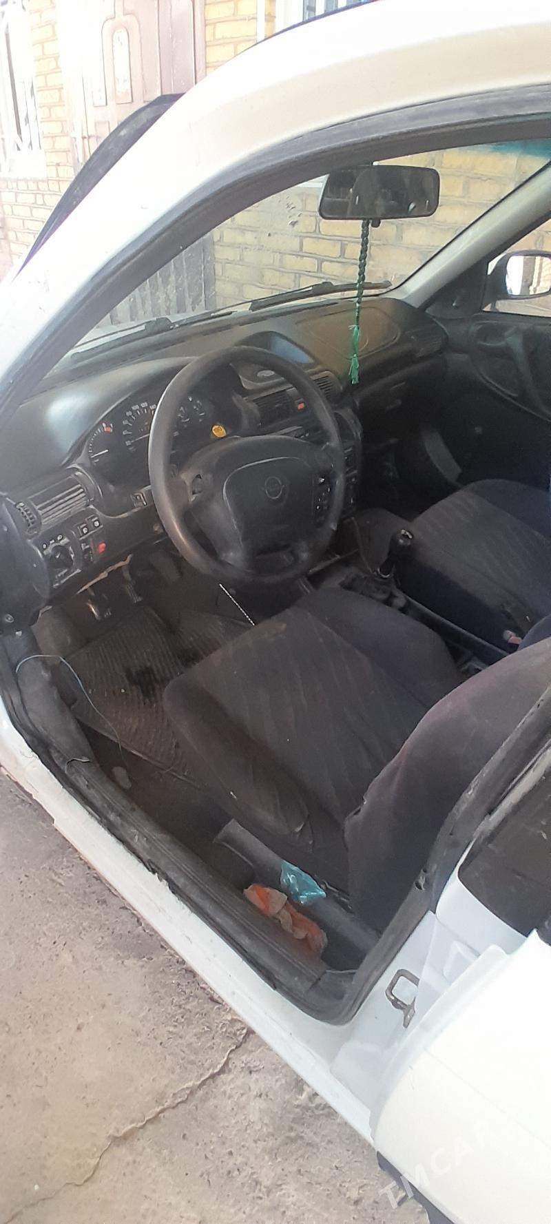 Opel Astra 1998 - 35 000 TMT - Mary - img 4