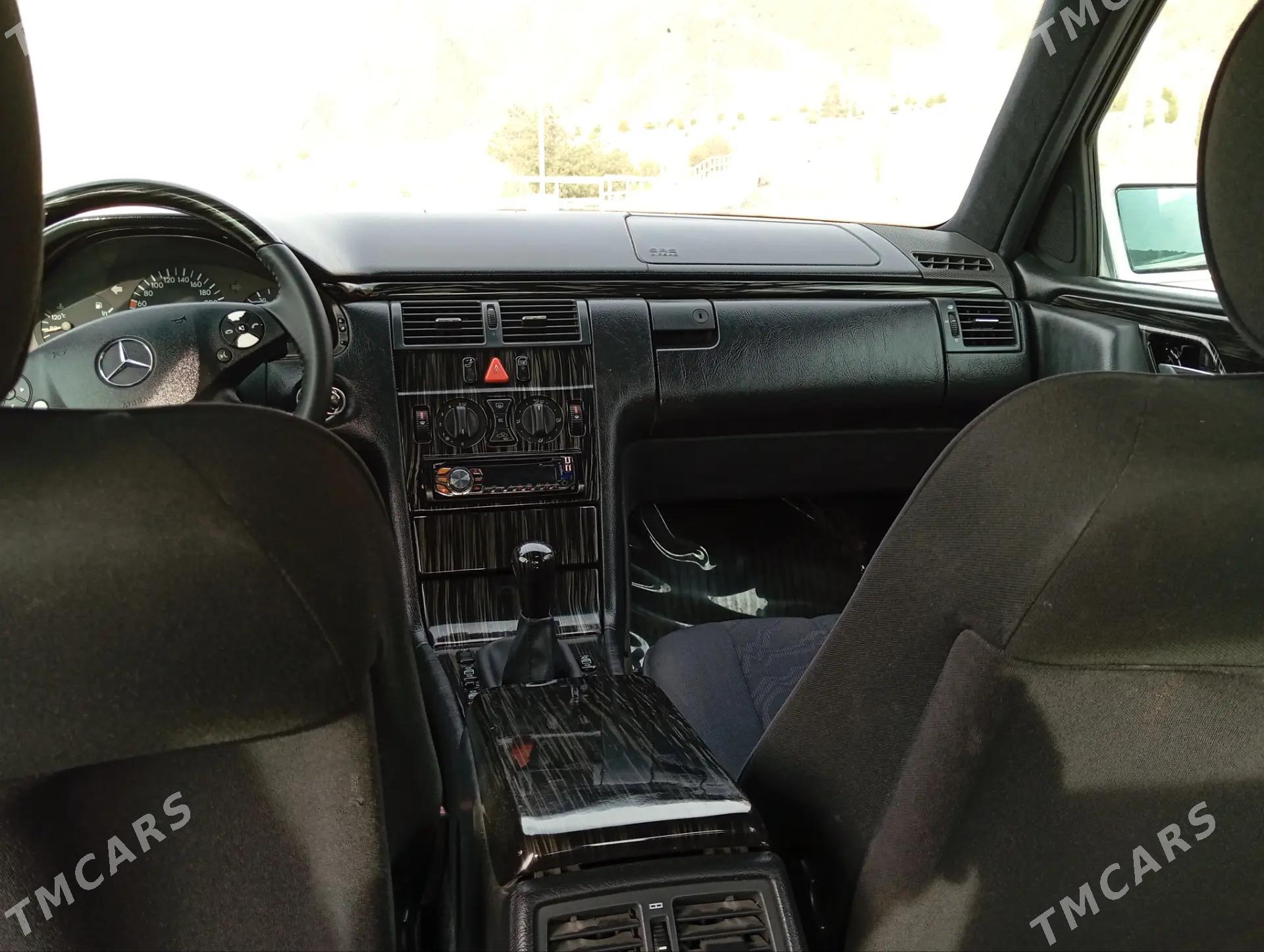 Mercedes-Benz C320 1997 - 110 000 TMT - Balkanabat - img 4