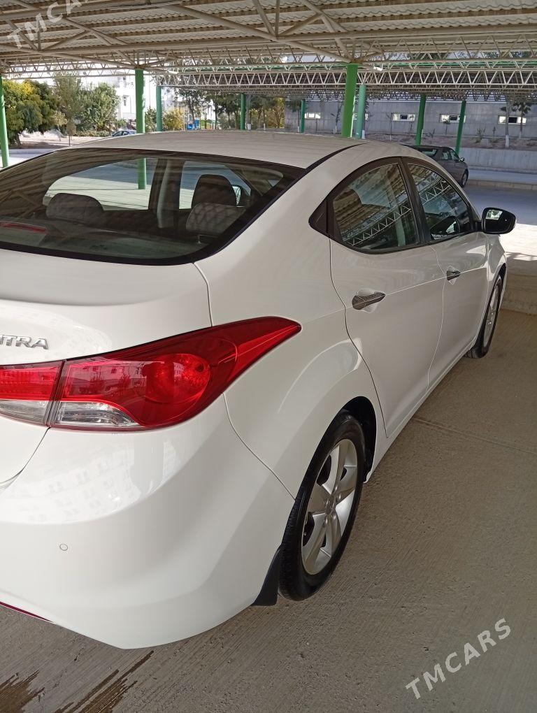 Hyundai Elantra 2013 - 172 000 TMT - Köşi - img 3