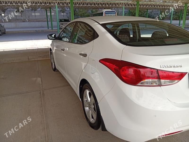 Hyundai Elantra 2013 - 172 000 TMT - Köşi - img 4