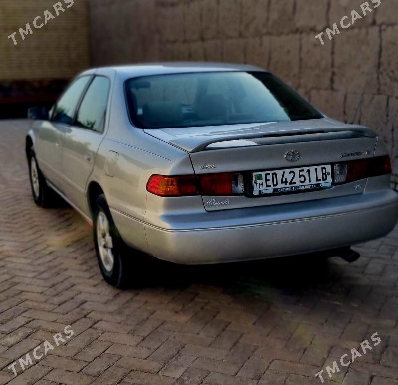 Toyota Camry 2001 - 145 000 TMT - Халач - img 3