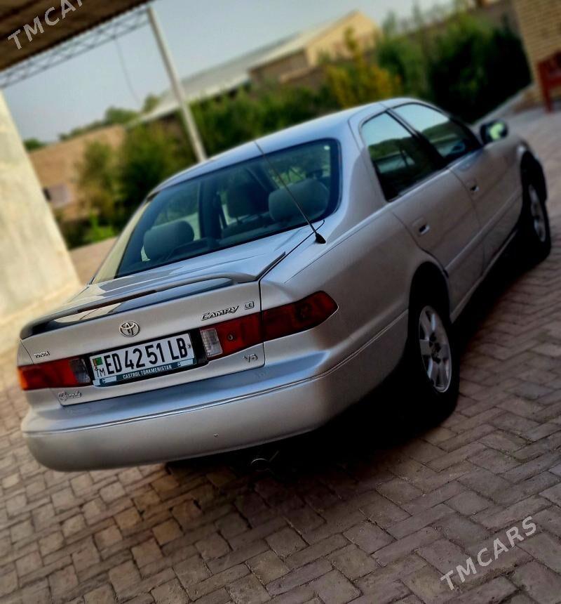 Toyota Camry 2001 - 145 000 TMT - Халач - img 5