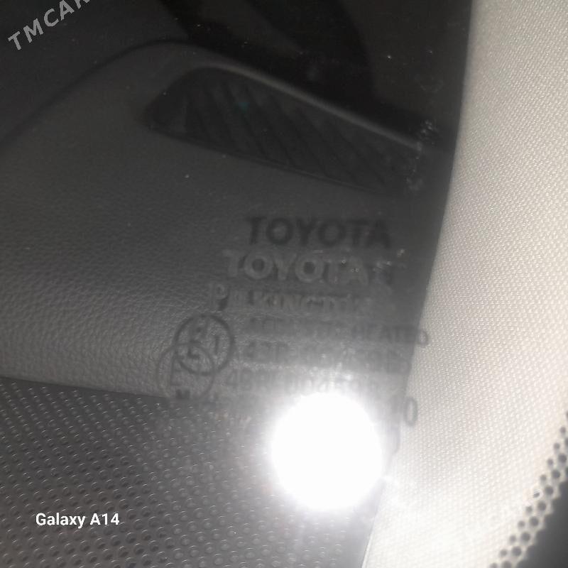 Toyota Highlander 2022 - 490 000 TMT - Ruhubelent etraby - img 6