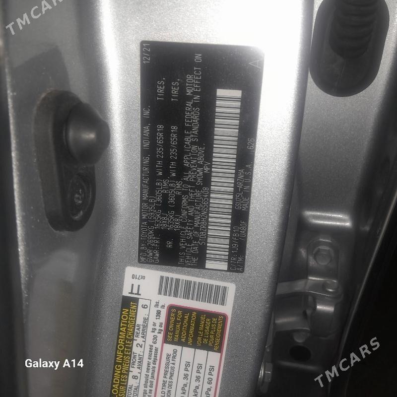 Toyota Highlander 2022 - 490 000 TMT - Ruhubelent etraby - img 4