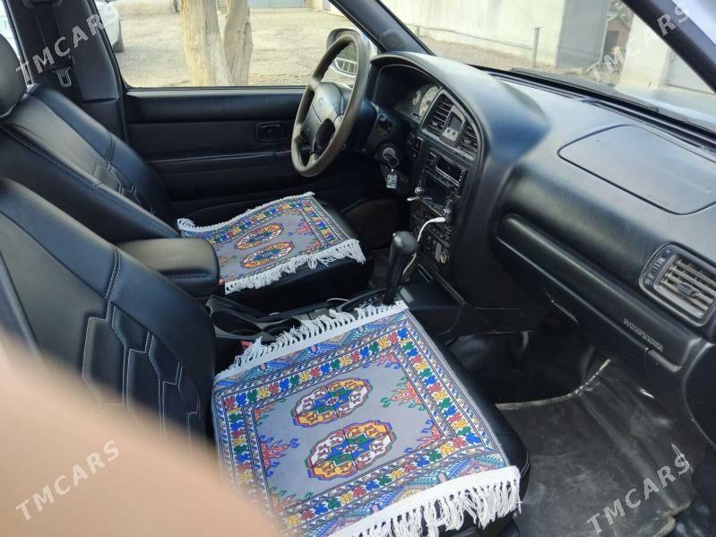 Nissan Pathfinder 2001 - 105 000 TMT - Gyzylarbat - img 4