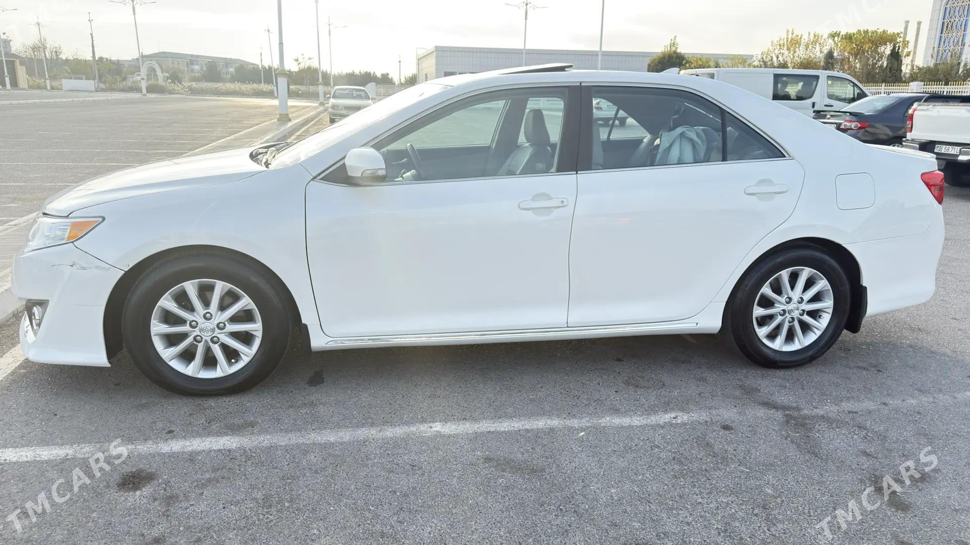 Toyota Camry 2012 - 279 000 TMT - Çärjew - img 1