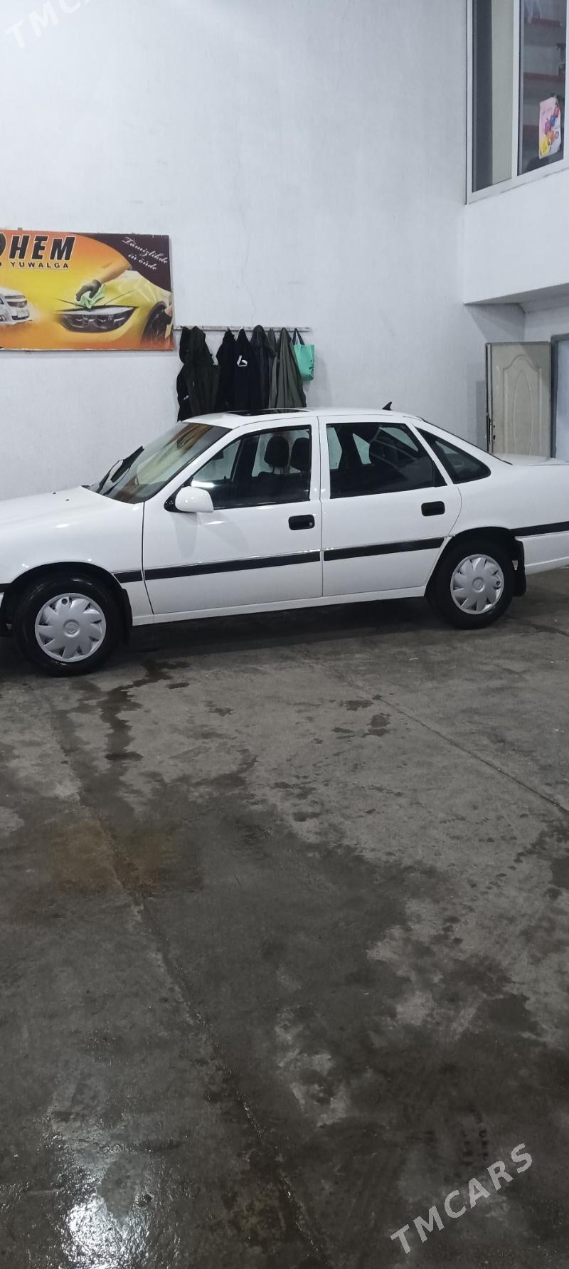 Opel Vectra 1994 - 32 000 TMT - Байрамали - img 4