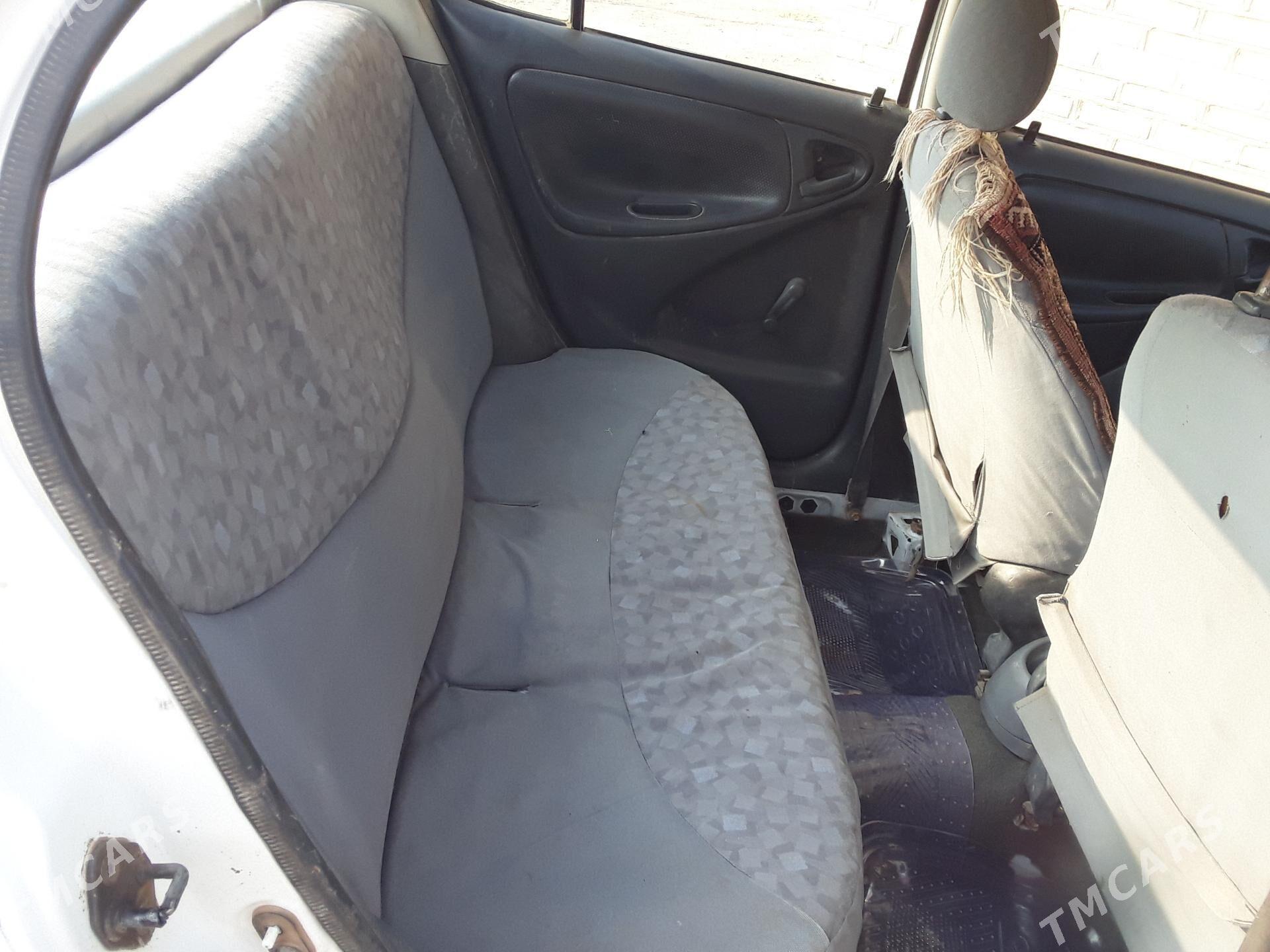 Toyota Echo 2001 - 43 000 TMT - Gubadag - img 5