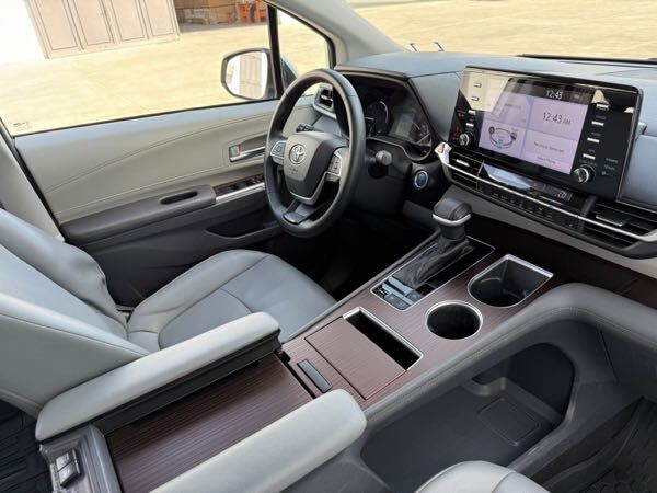 Toyota Sienna 2021 - 498 000 TMT - Ашхабад - img 2