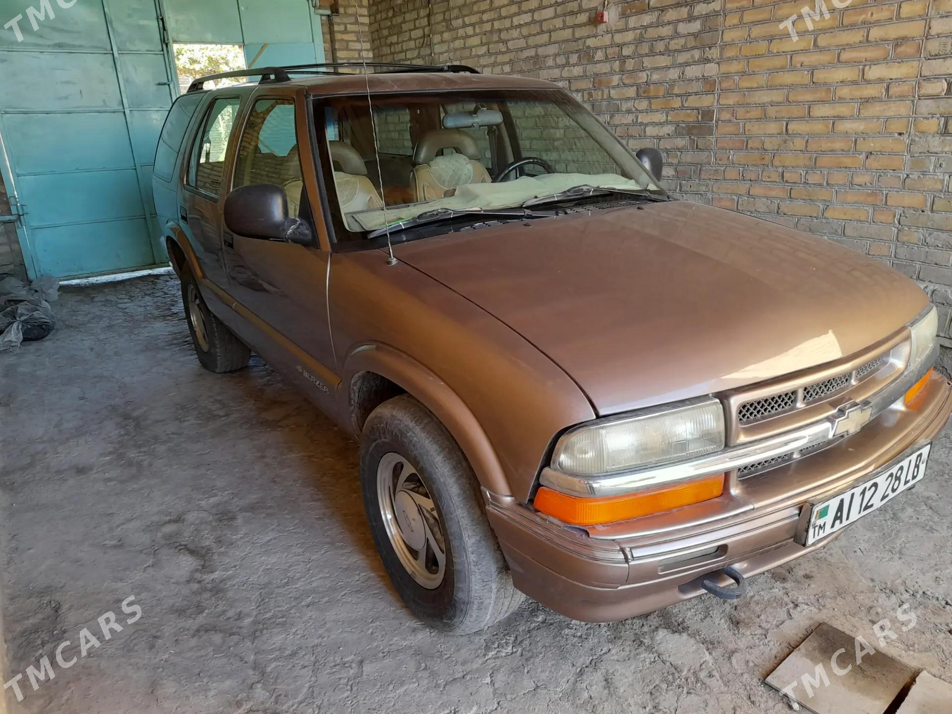 Chevrolet Blazer 1996 - 50 000 TMT - Çärjew - img 4