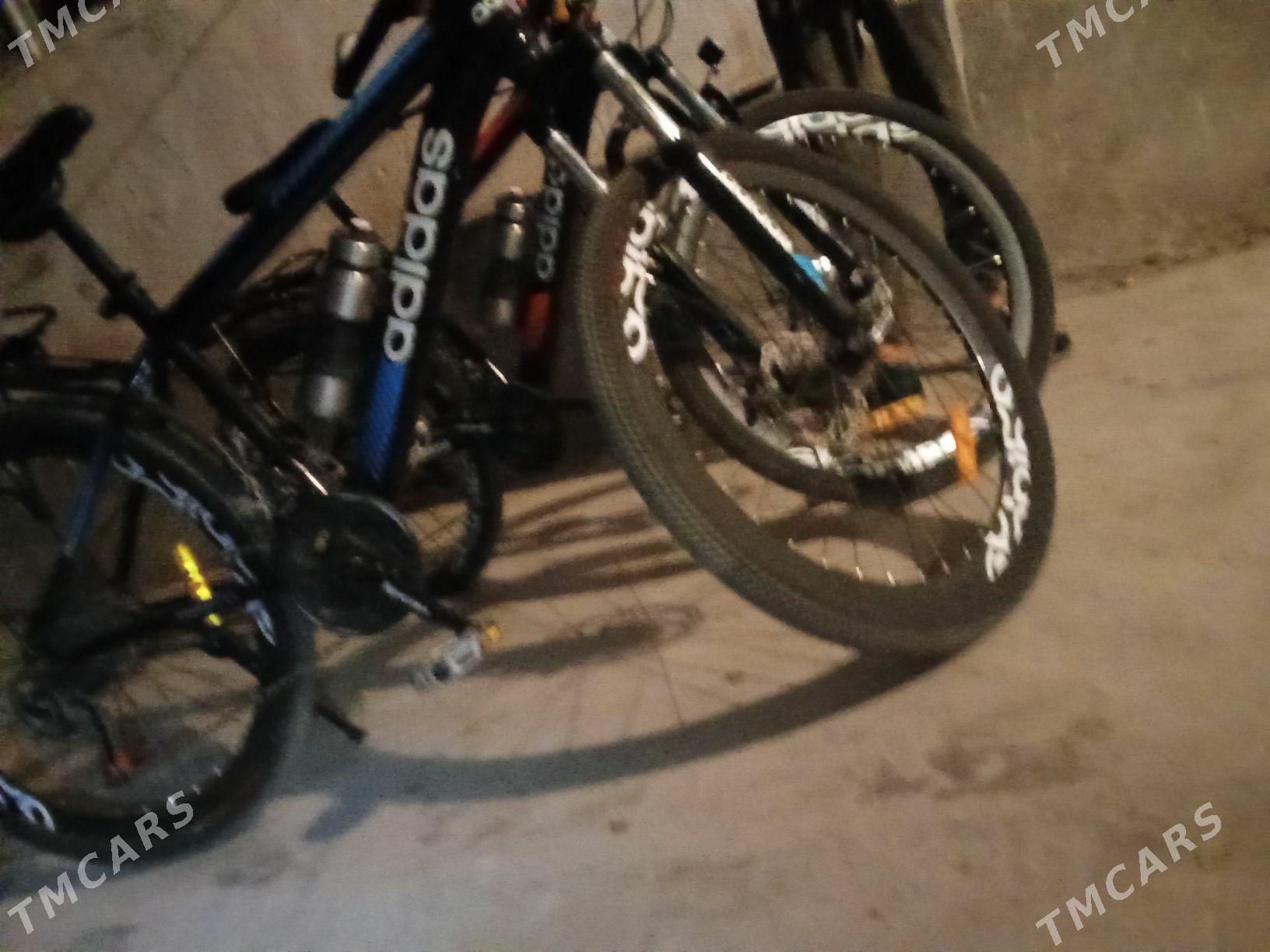 adidas velik - Balkanabat - img 1