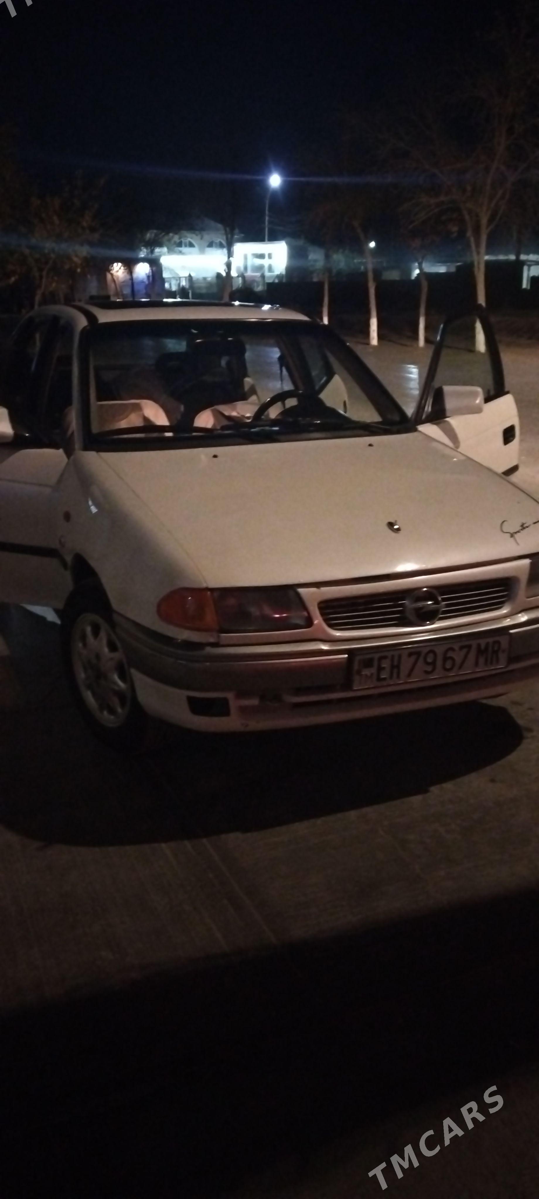 Opel Astra 1992 - 35 000 TMT - Мары - img 1