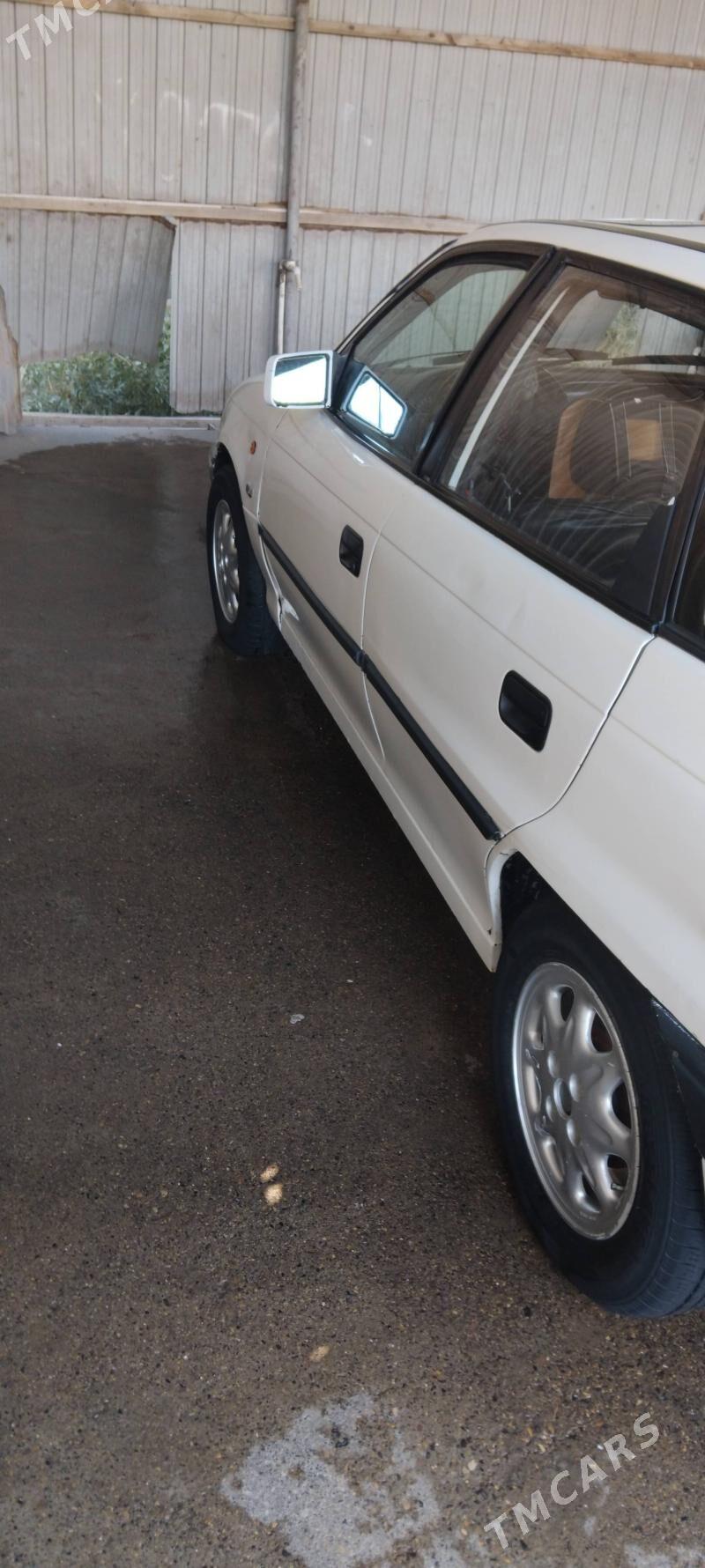 Opel Astra 1992 - 35 000 TMT - Мары - img 7