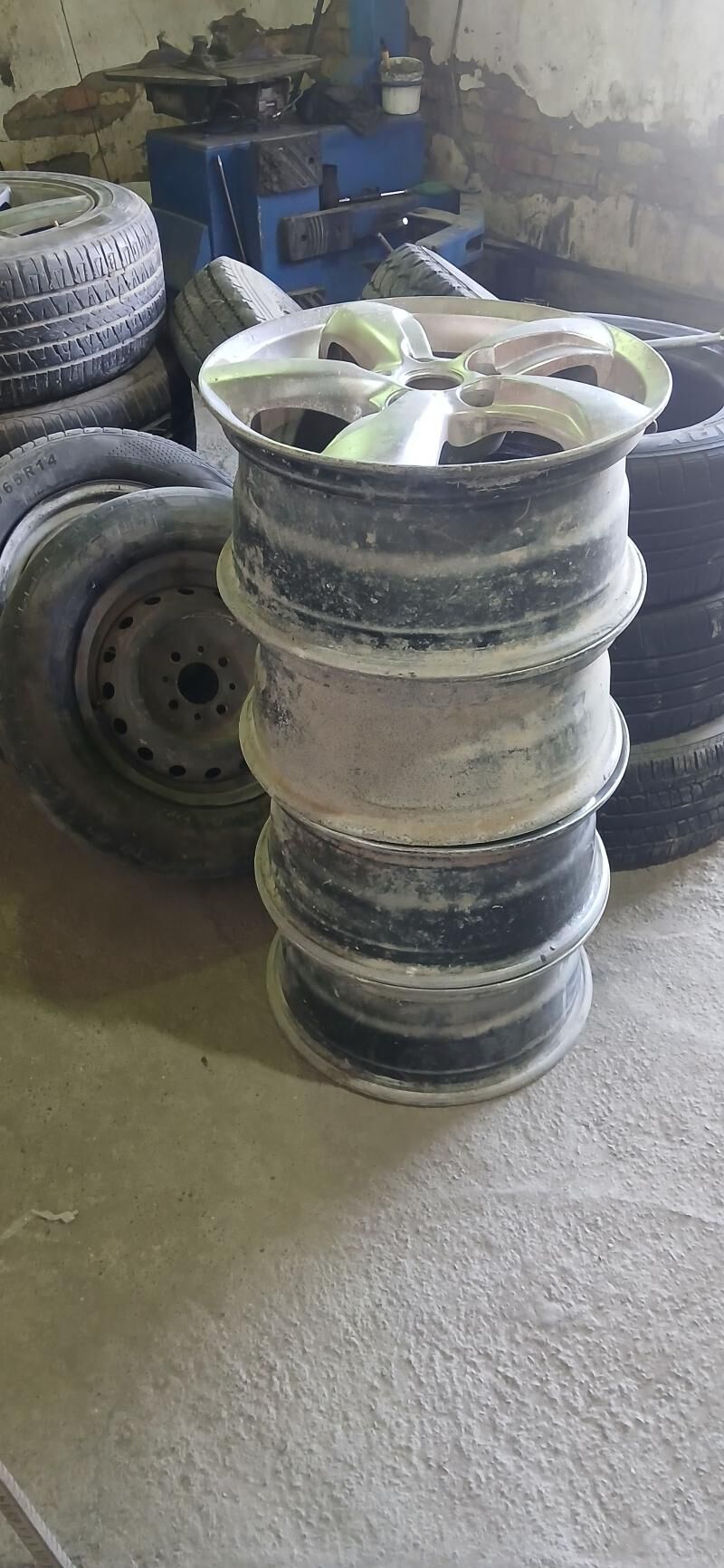 16 lyk diska toyota 1 600 TMT - Türkmenabat - img 2