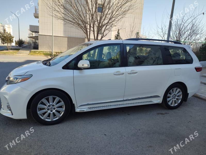 Toyota Sienna 2017 - 460 000 TMT - Район ст. Аэропорта, ул. Гагарина - img 3