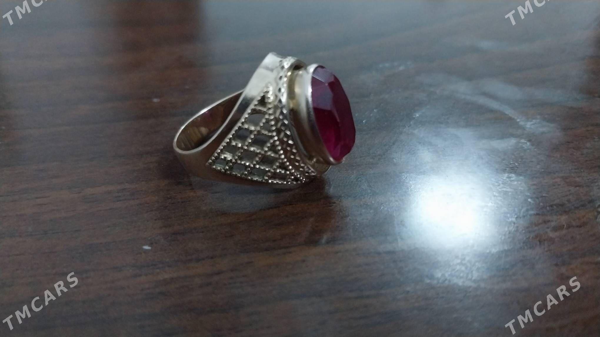 gyzyl yuzuk - Махтумкули - img 1