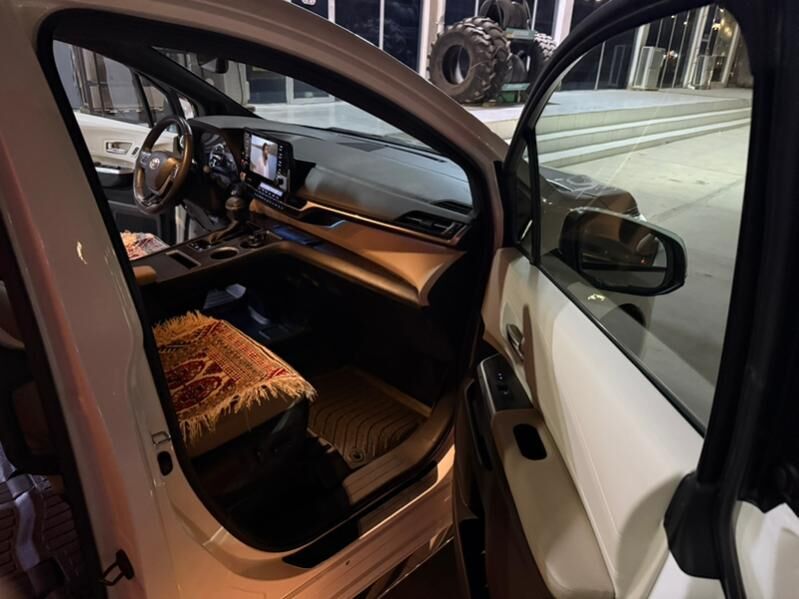 Toyota Sienna 2021 - 580 000 TMT - Ашхабад - img 9