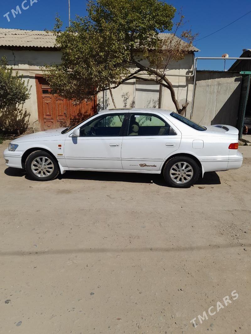 Toyota Camry 1997 - 150 000 TMT - Köneürgenç - img 3