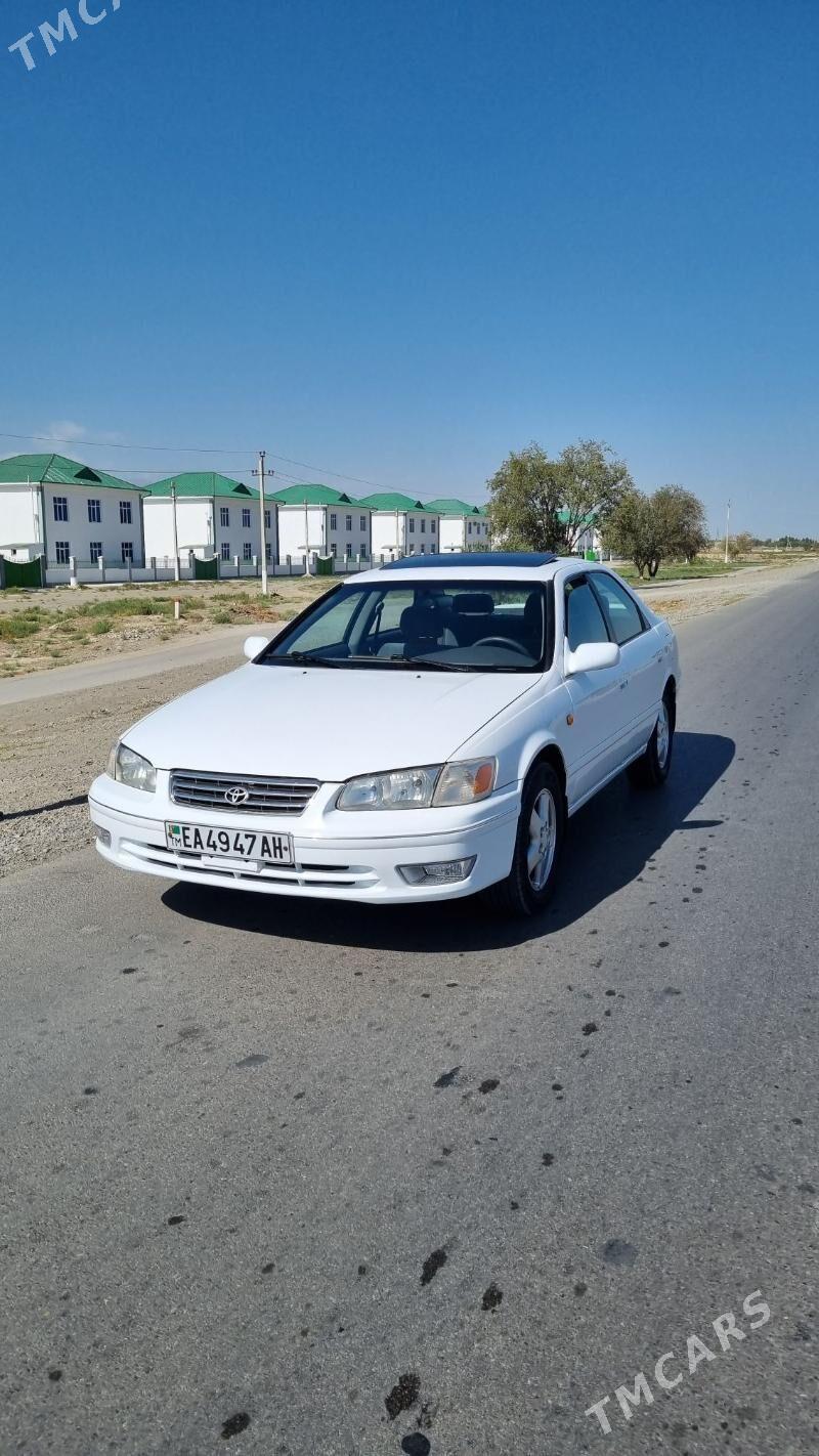 Toyota Camry 2001 - 135 000 TMT - Bäherden - img 3