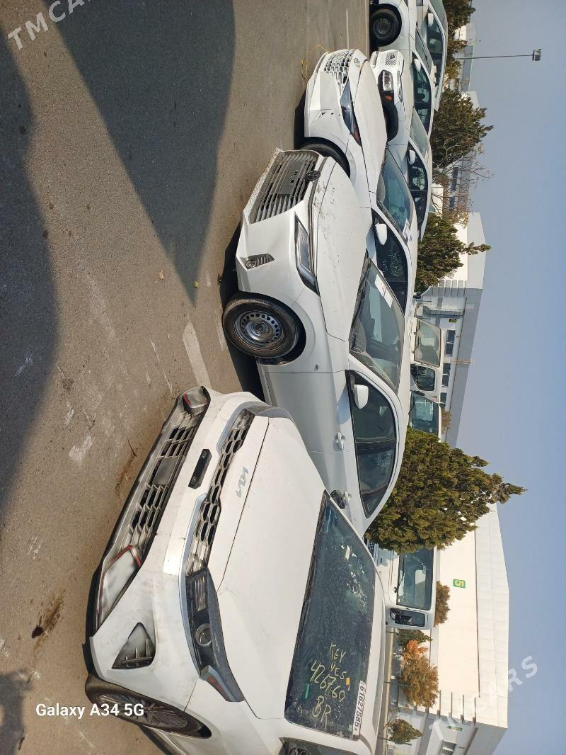 Toyota Camry 2022 - 250 000 TMT - Çoganly - img 8