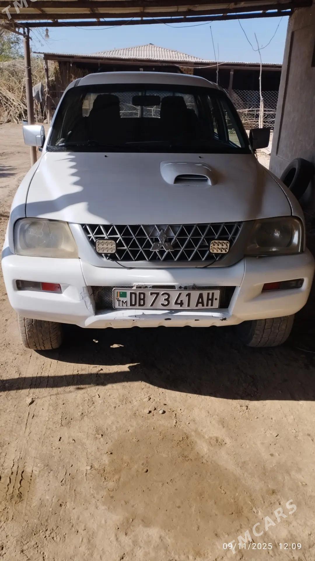 Nissan NV1500 2006 - 90 000 TMT - Sarahs - img 5