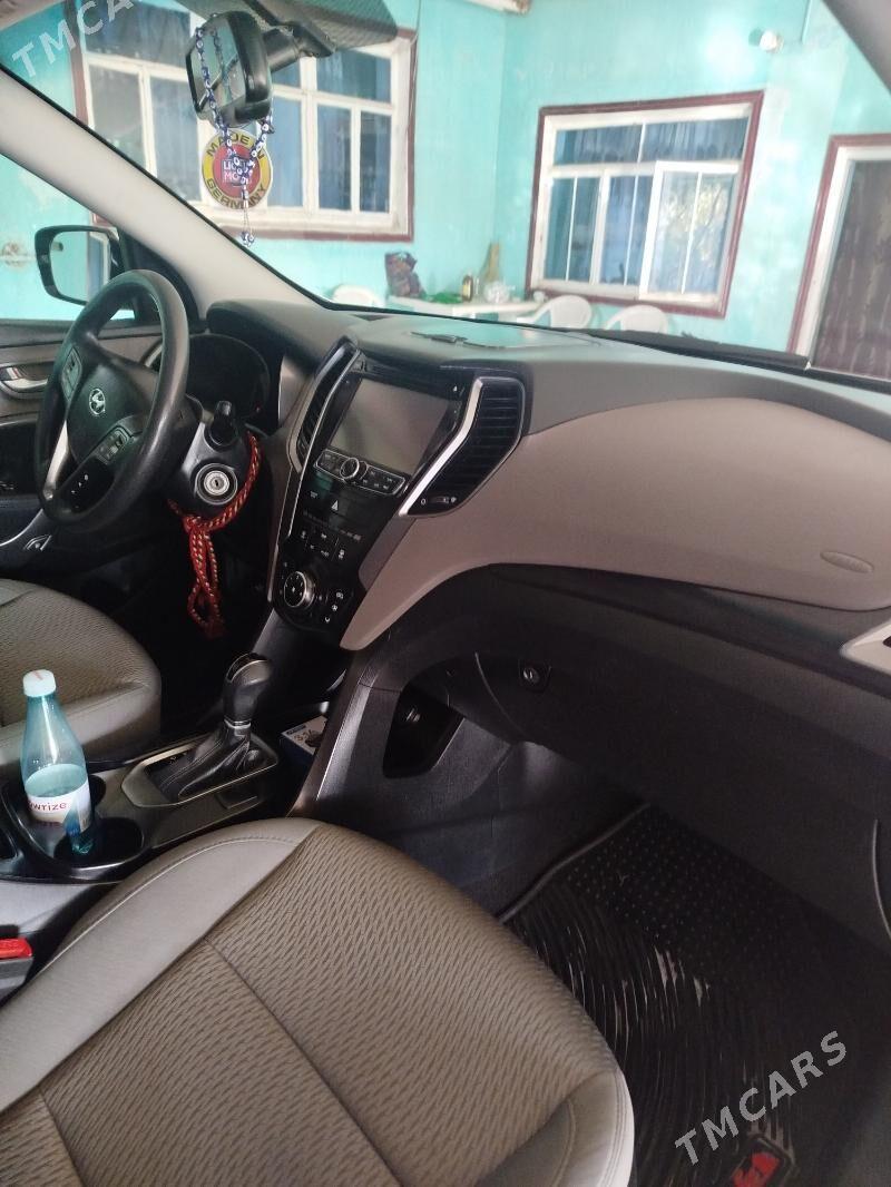 Hyundai Santa Fe Sport 2014 - 250 000 TMT - Саят - img 8