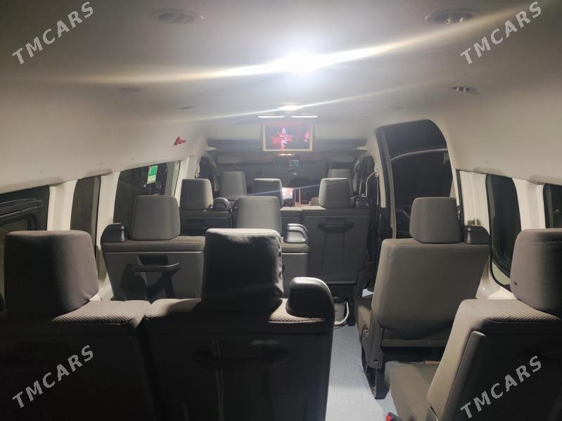 Toyota Hiace 2022 - 690 000 TMT - Ак-Бугдайский этрап - img 6