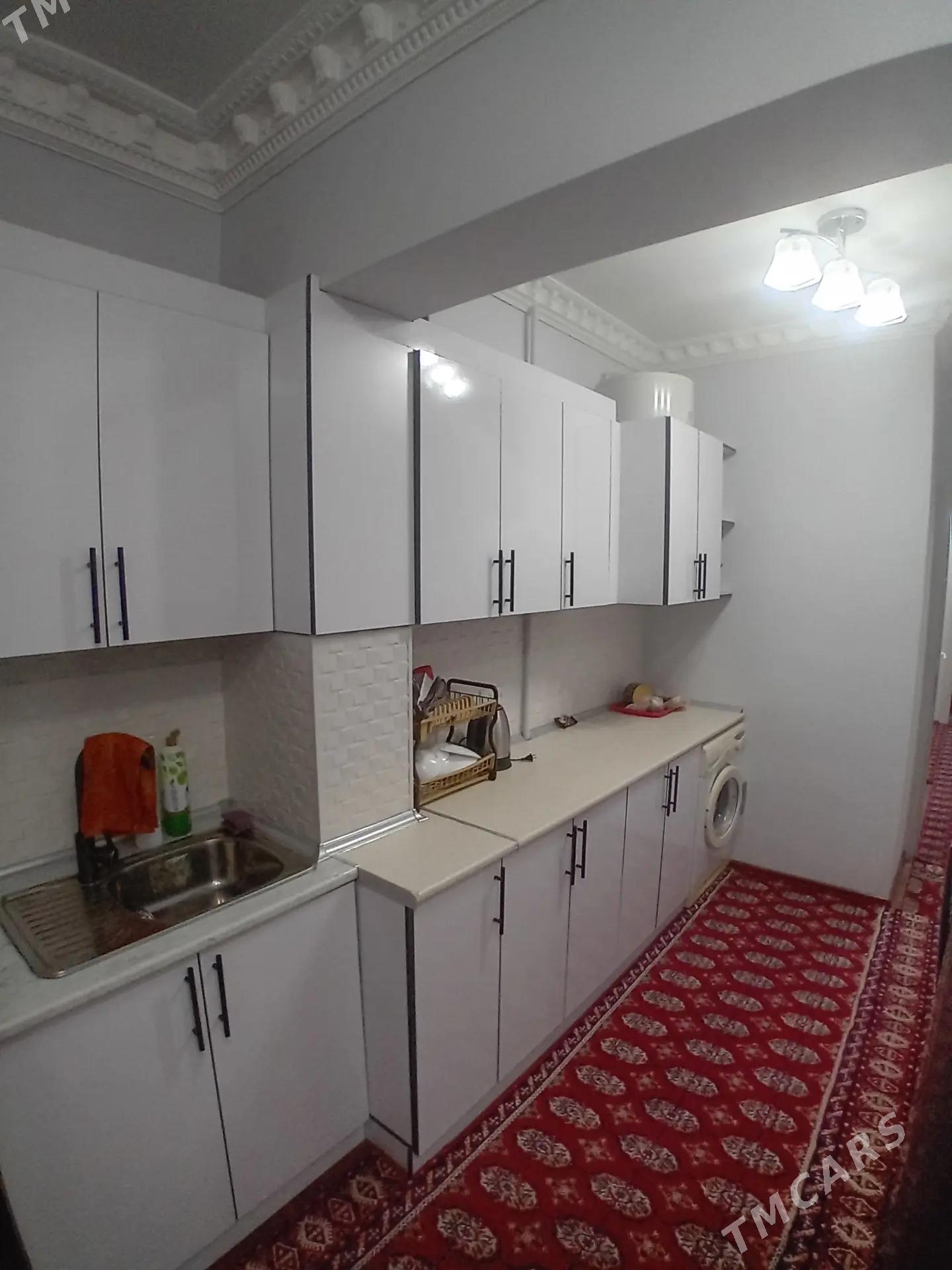 kreyne jay - 11 mkr - img 1