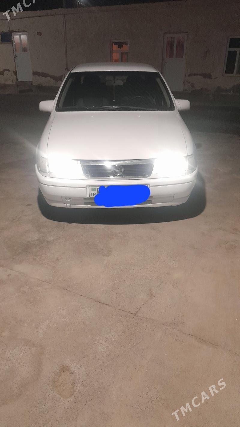 Opel Vectra 1990 - 47 000 TMT - Bäherden - img 1