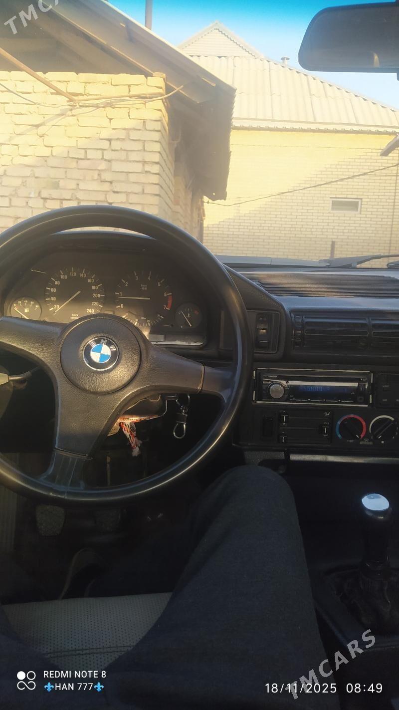 BMW 520 1988 - 45 000 TMT - Mary - img 4