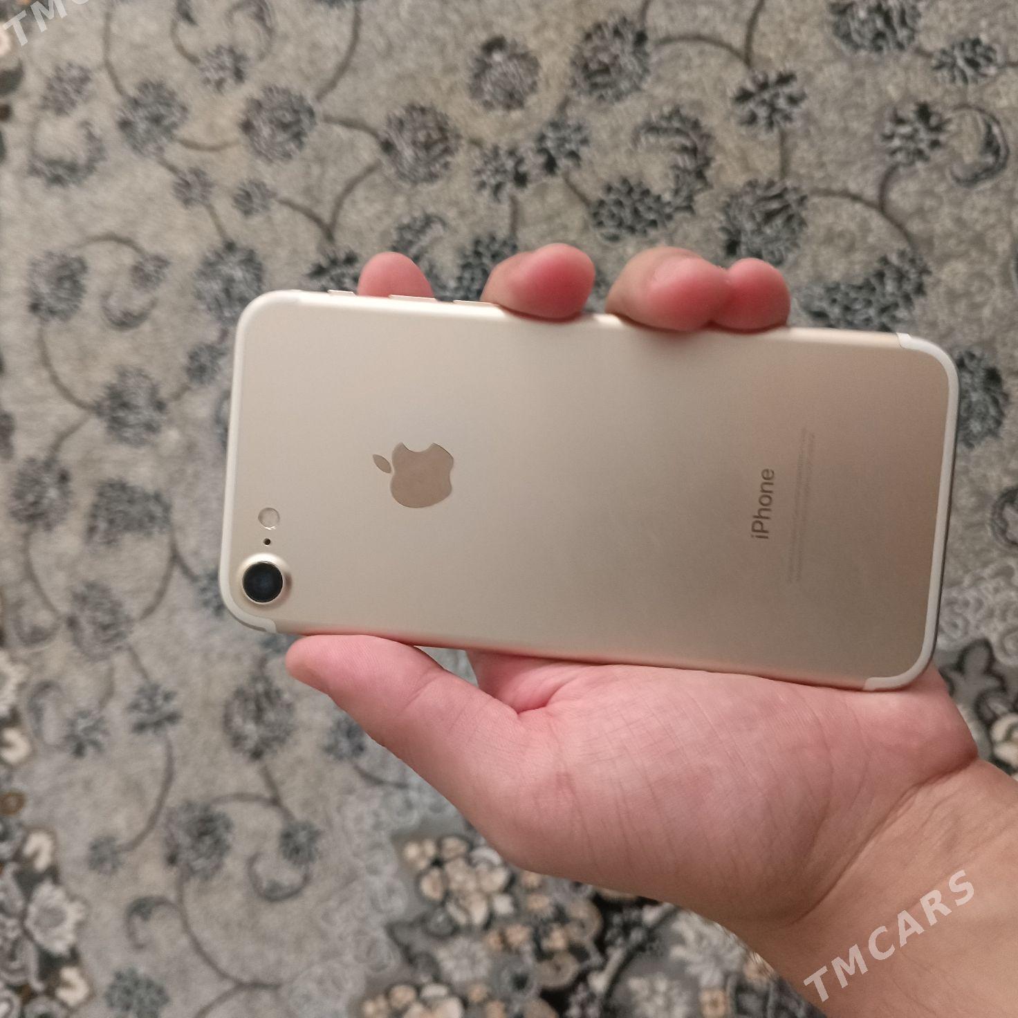 Iphone 7 Gold - Кëши - img 2
