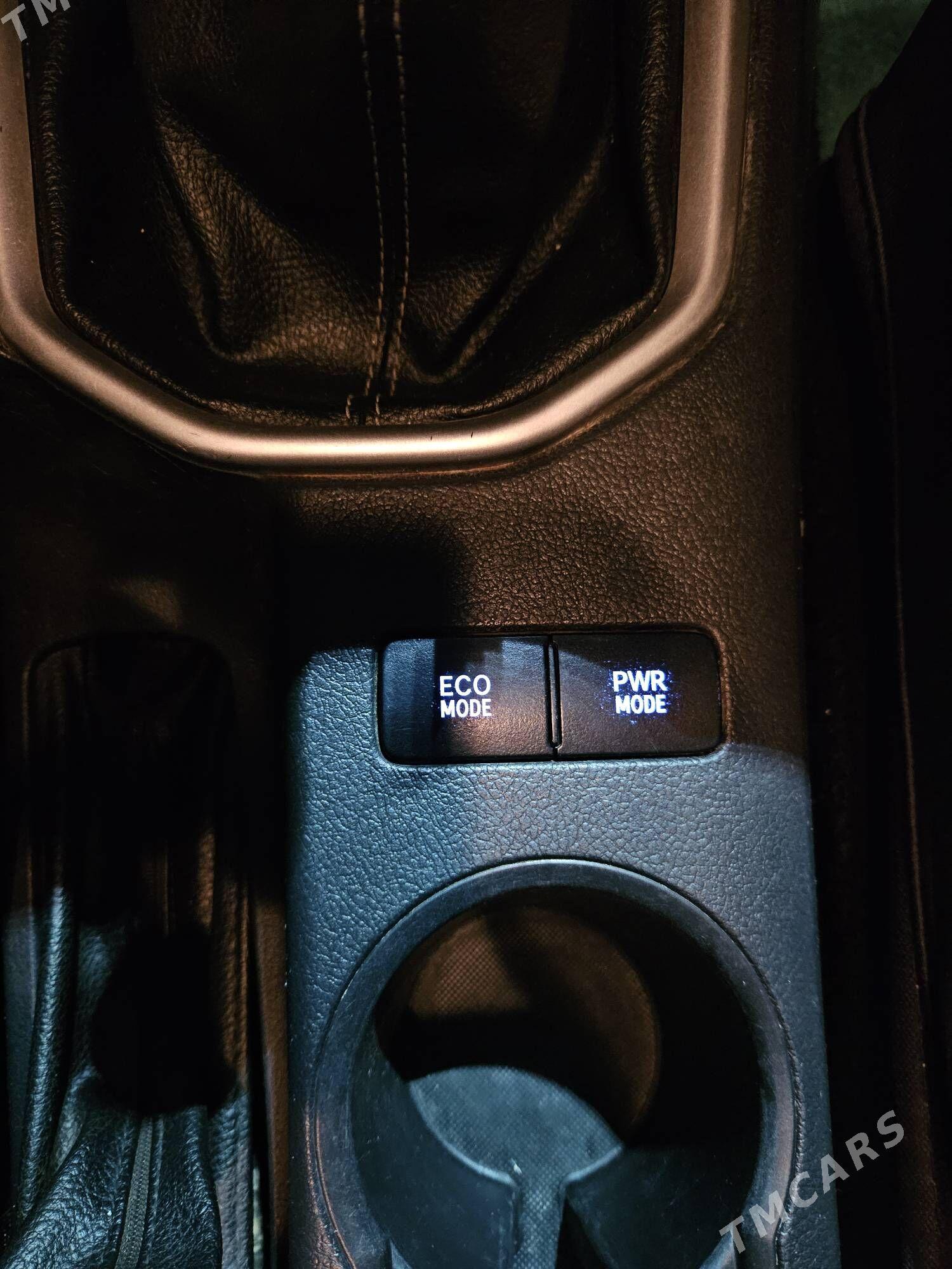 Toyota Hilux 2020 - 500 000 TMT - Ашхабад - img 7