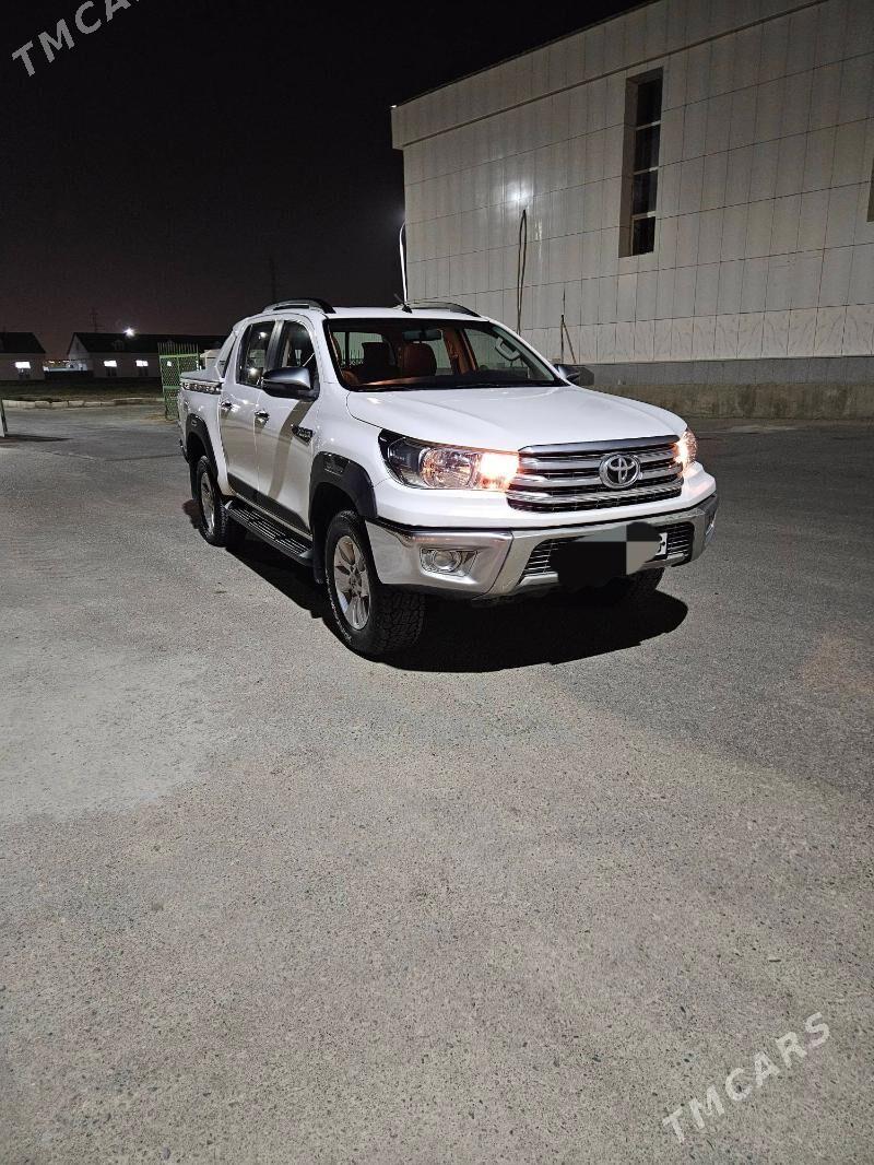 Toyota Hilux 2020 - 500 000 TMT - Ашхабад - img 2