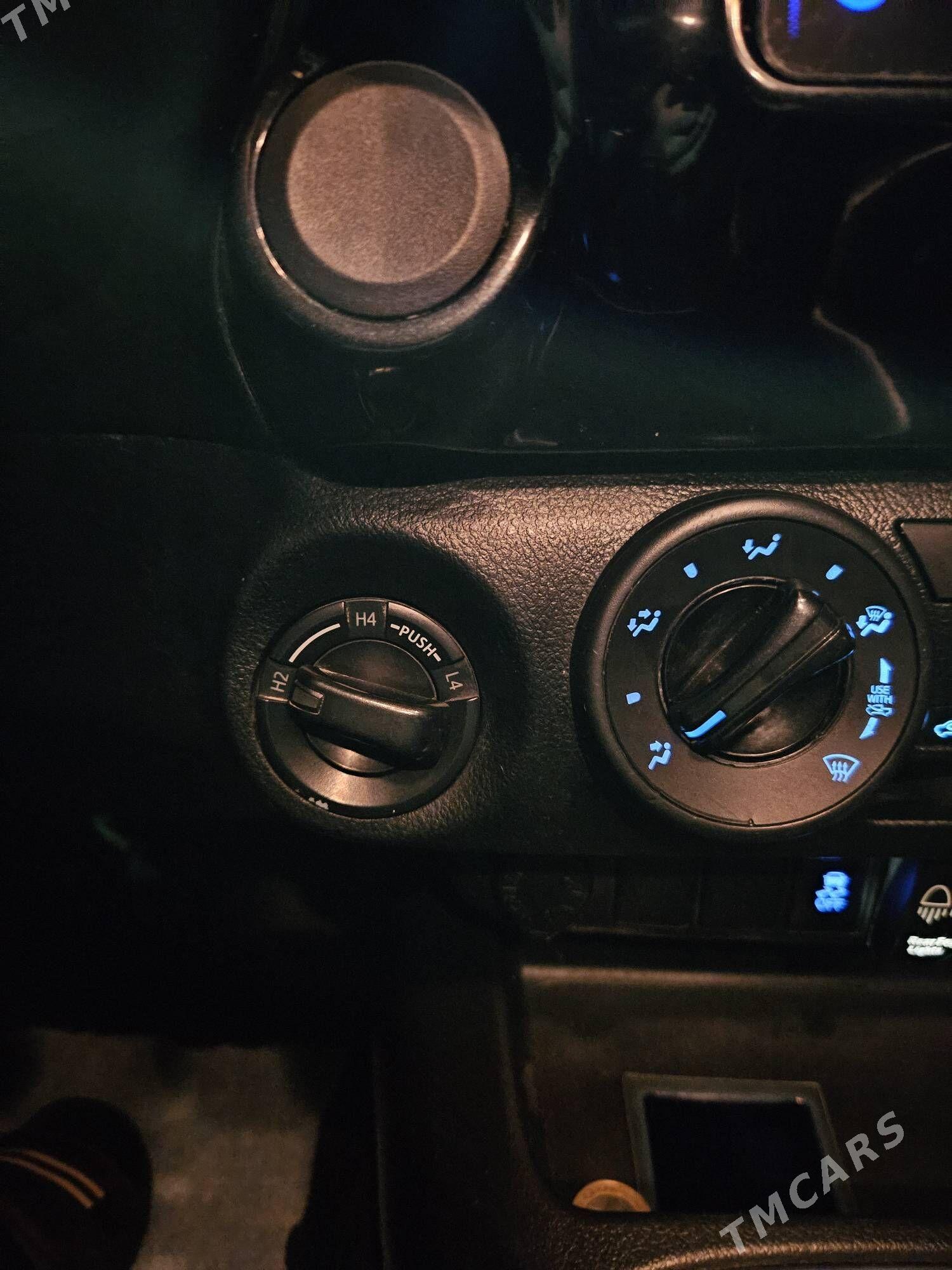 Toyota Hilux 2020 - 500 000 TMT - Ашхабад - img 8