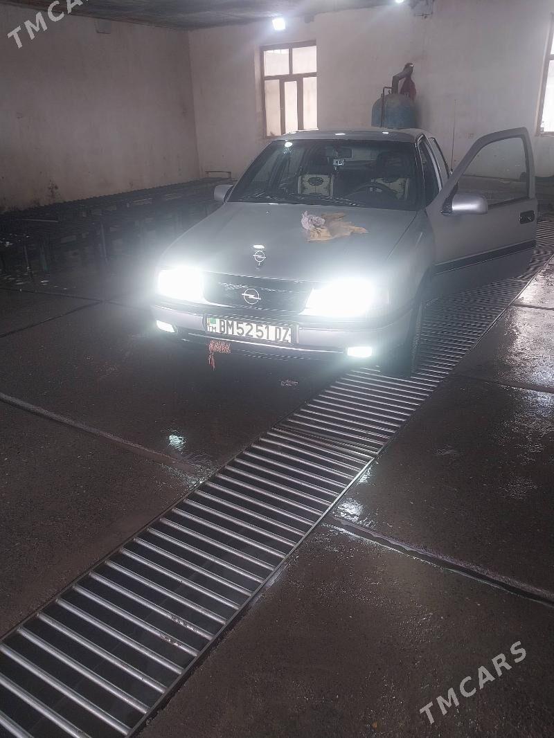 Opel Vectra 1990 - 35 000 TMT - етр. Туркменбаши - img 3