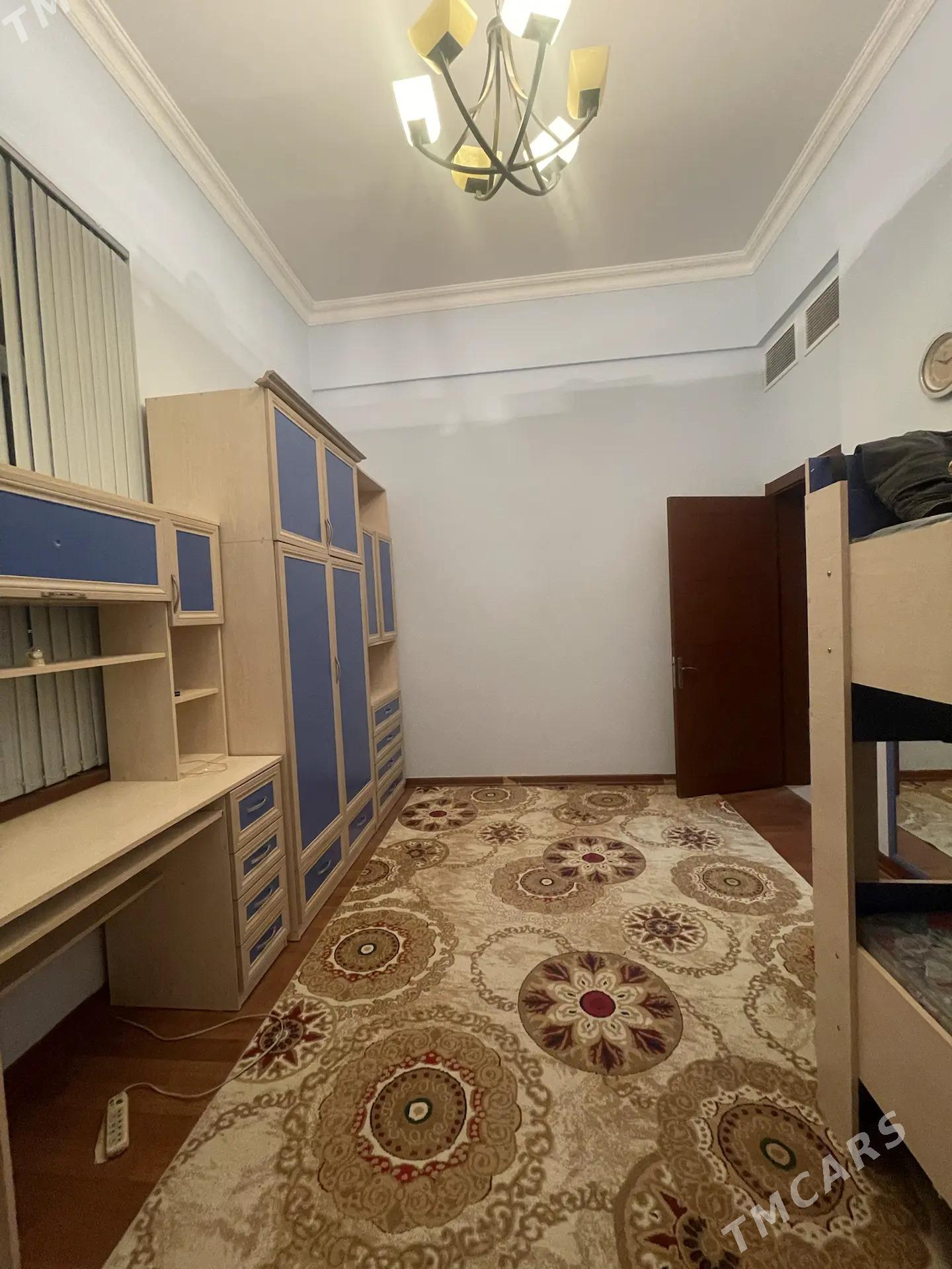 ELITKA MOSKOWSKAYA BERKARA - Moskowskiý köç. (10 ýyl abadançylyk şaýoly) - img 4