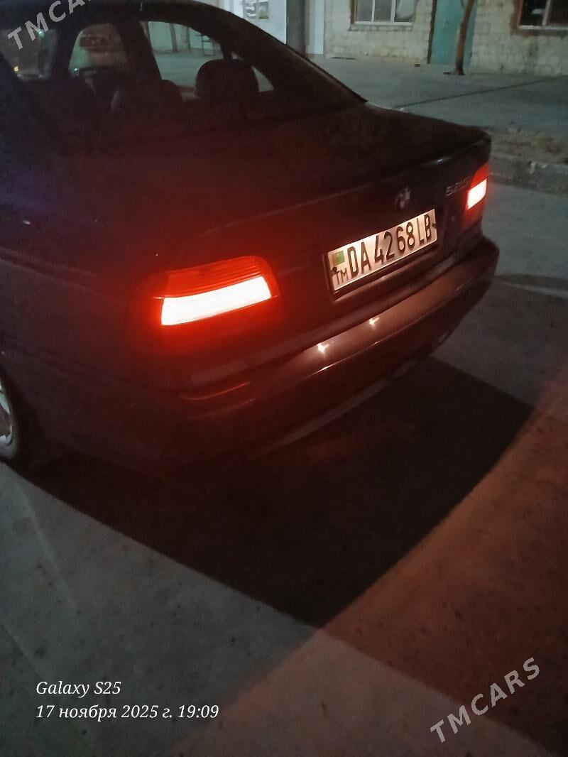 BMW E39 2000 - 130 000 TMT - Balkanabat - img 8