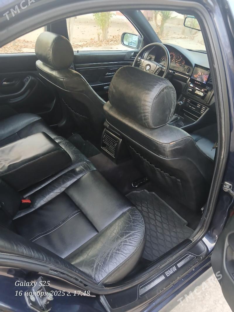 BMW E39 2000 - 130 000 TMT - Balkanabat - img 6