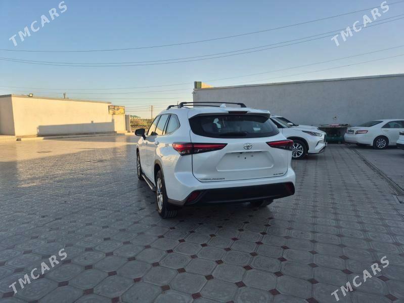 Toyota Highlander 2021 - 505 000 TMT - Мары - img 7