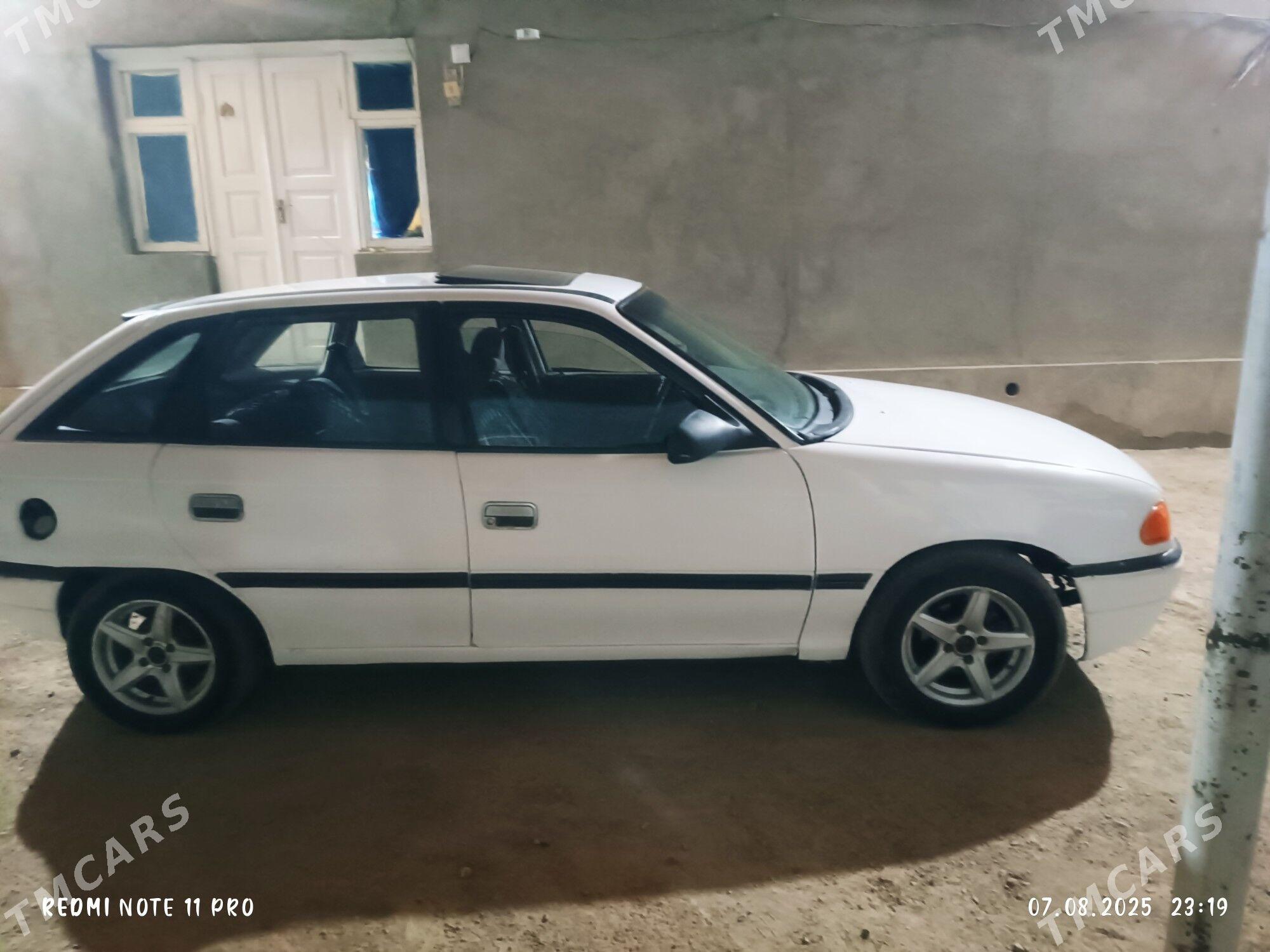 Opel Astra 1993 - 30 000 TMT - Мары - img 3