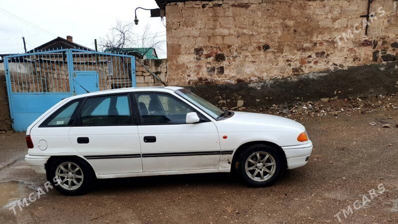 Opel Astra 1994 - 38 000 TMT - Туркменбаши - img 2