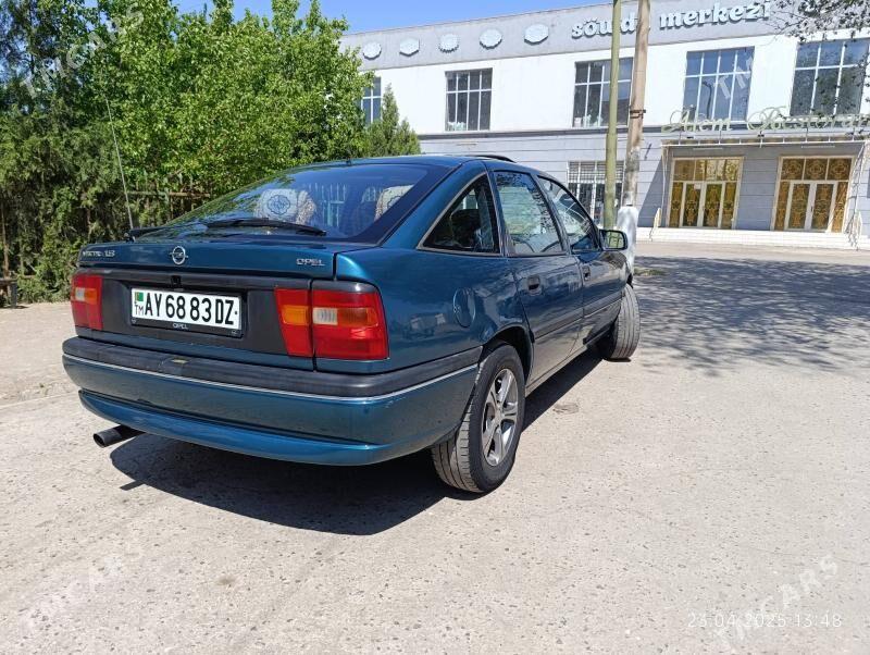 Opel Vectra 1994 - 39 000 TMT - Гурбансолтан Едже - img 4