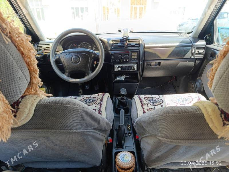 Opel Vectra 1994 - 39 000 TMT - Гурбансолтан Едже - img 8