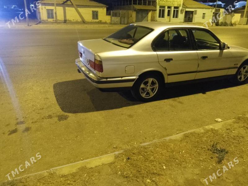BMW 535 1992 - 29 000 TMT - Балканабат - img 6