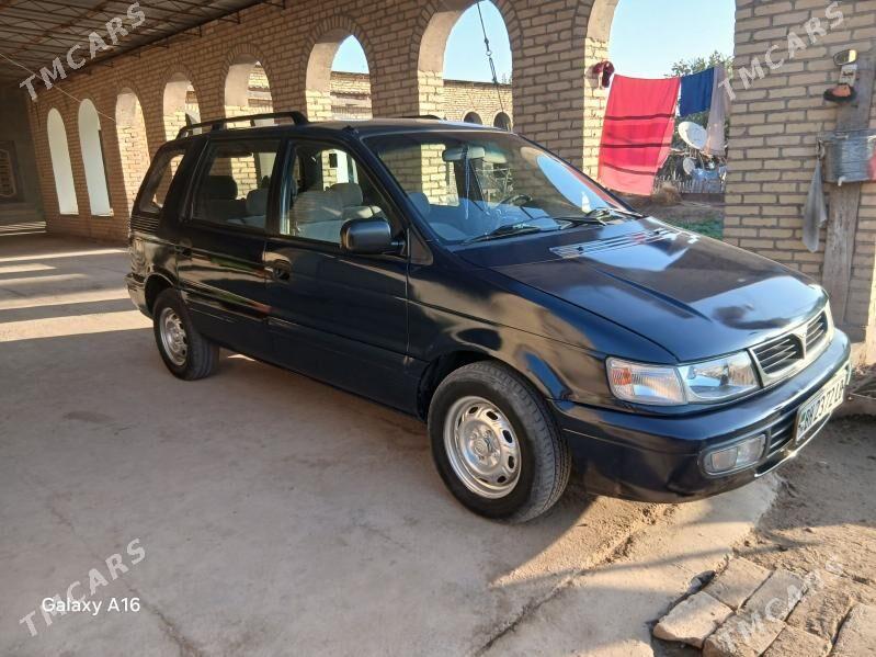 Mitsubishi Chariot 1996 - 28 000 TMT - Türkmenabat - img 2