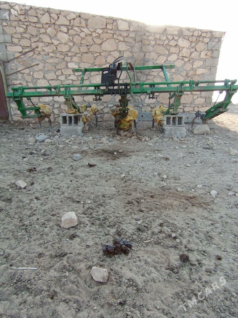 Belarus 80.1 2009 - 130 000 TMT - Достлук - img 9