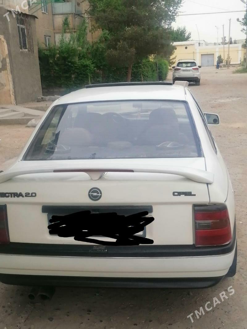 Opel Vectra 1992 - 25 000 TMT - Туркменабат - img 1