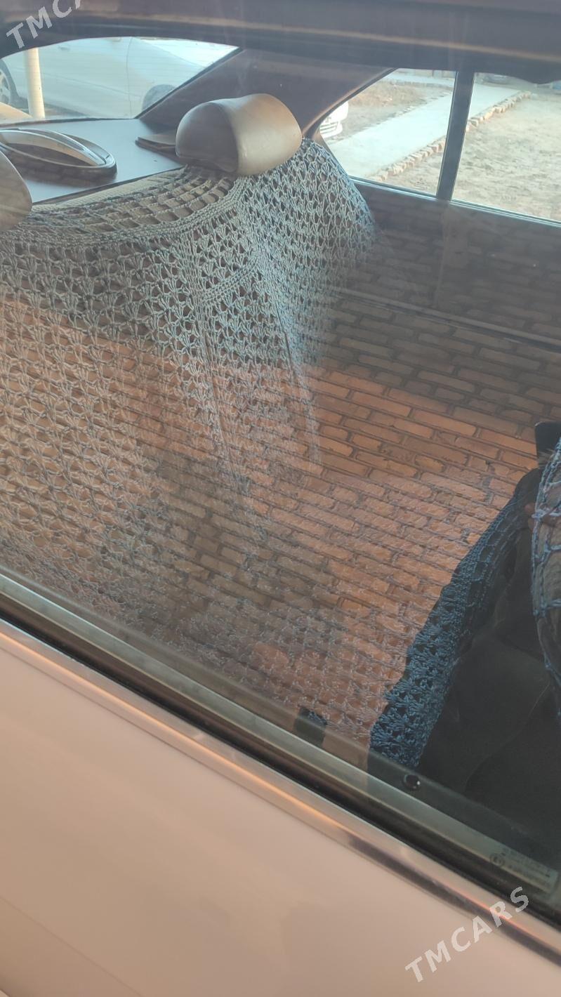 BMW 525 2000 - 45 000 TMT - Mary - img 3